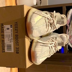 NWT. Yeezy Boost 350 in citrin